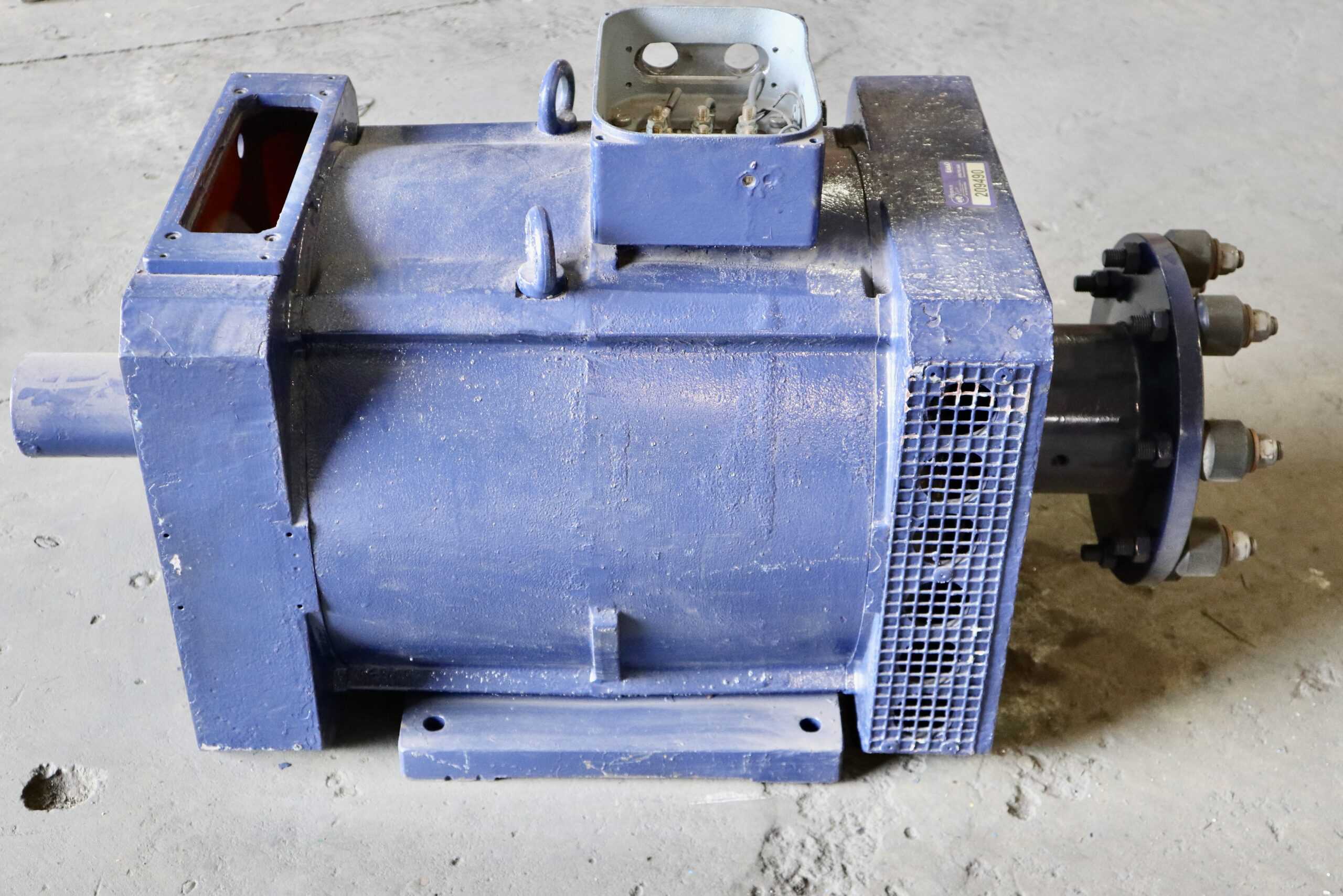 Kone AC Motor 33/8.2KW 1680/380RPM - Image 5