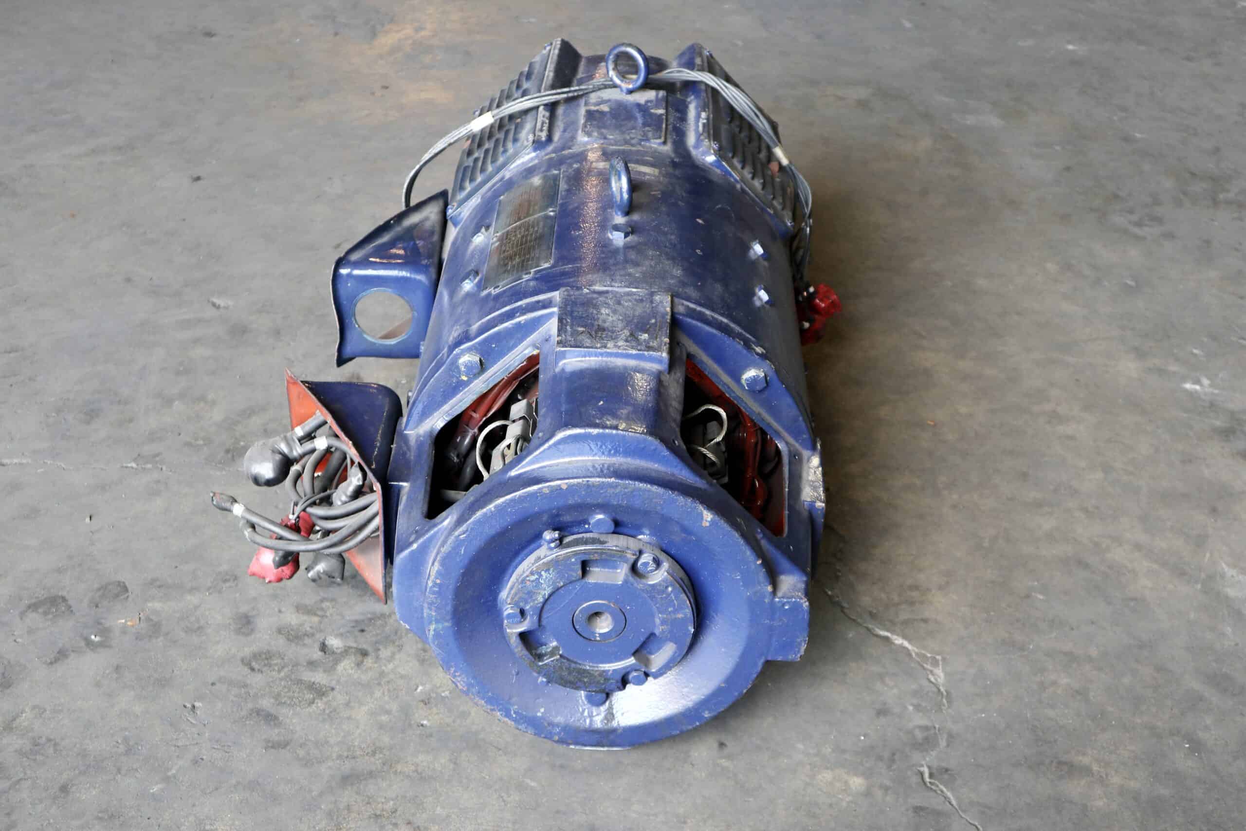 Imperial Electric Generator 30HP 20KW 1750RPM 326A/320T - Image 4