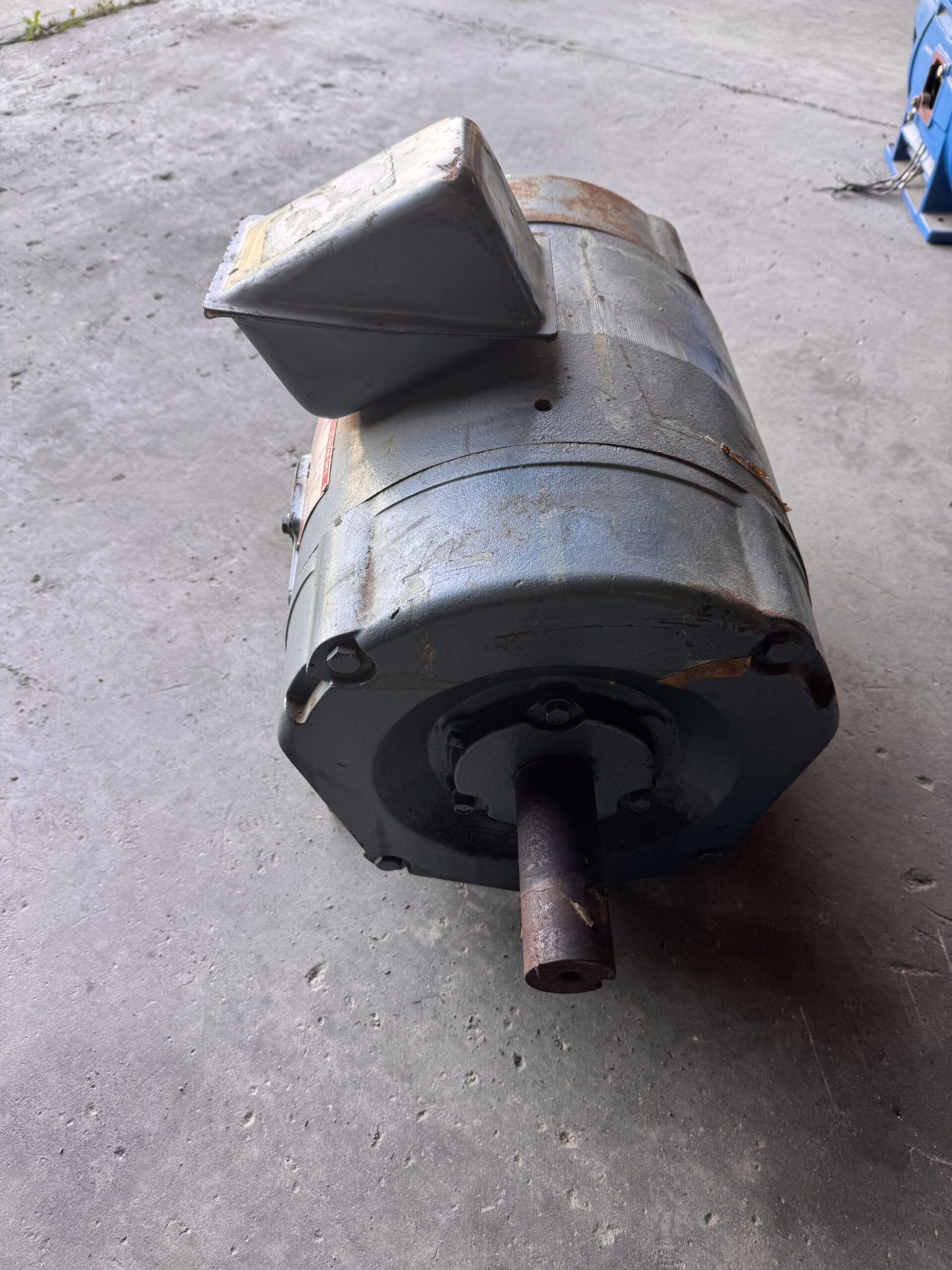 Imperial Electric AC Motor 25HP 460V 28.5A 324T #2054 - Image 6