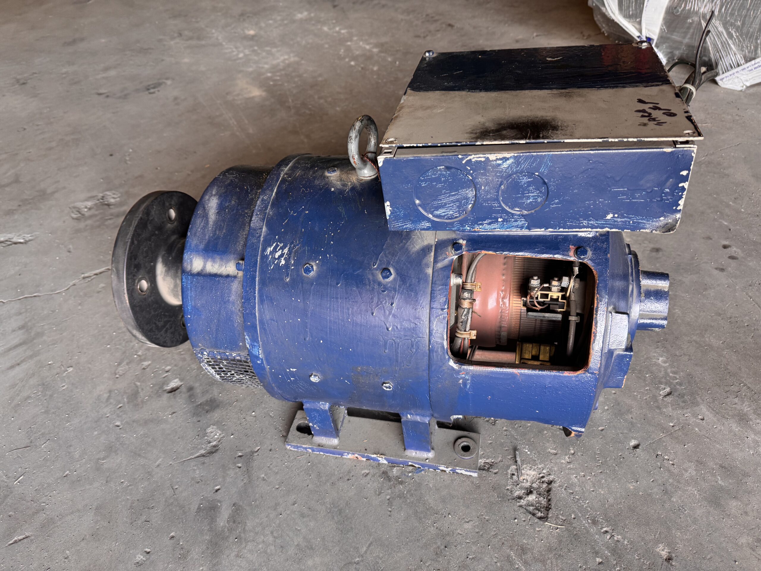 Leroy Somer DC Motor 20HP 240/175V 71/1.75A 364 #2056 - Image 6