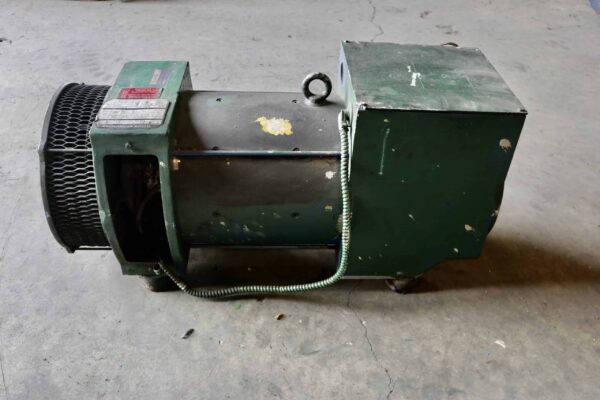Blocher Generator 30HP 20KW 1750RPM OUA180L006 #0560 - Image 4
