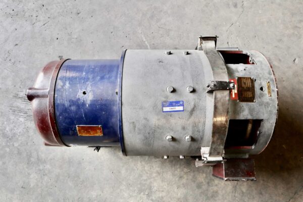 Robbins and Myers Generator 20HP 10KW 1725RPM 324U/46T #312 - Image 6